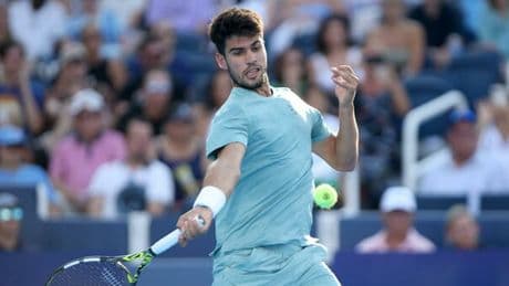 Sinner, Alcaraz sicuro: «Felice di sfidare Jannik in finale, sono pronto a correggere gli errori di Wimbledon»