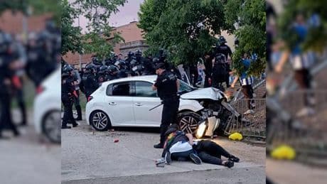 Atropello múltiple en Cornellà antes del Espanyol-Barcelona, en directo: Última hora de los heridos, uno de ellos ingresado en la UCI, y qué ha pasado