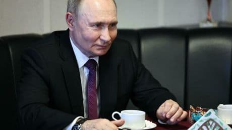 Kiev, l?Ue congela gli aiuti. Rubio: «Trump stufo di Putin è ora di agire contro Mosca»