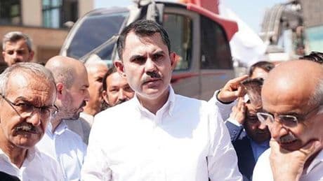 Bakan Kurum’dan deprem bölgesindeki müteahhitlere 24 saat uyarısı
