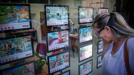 La compraventa de vivienda se dispara y alcanza el nivel más alto desde la burbuja