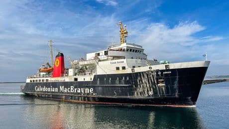 Ferry service to resume between Ardrossan and Arran