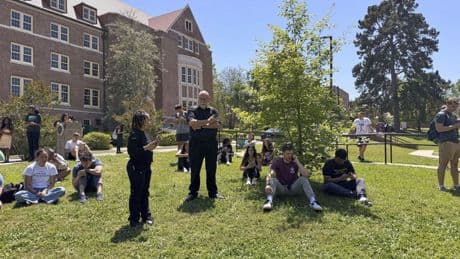 Dos muertos y cinco heridos en un tiroteo en la Universidad Estatal de Florida perpetrado por el hijo de una policía