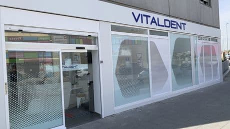 OTPP pide un crédito de 520 millones para comprar Vitaldent