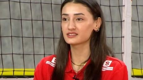 Ayşe Çürük Kimdir? Nereli ve Boyu Kaç? Milli Voleybolcu Ayşe aslen nereli? Ayşe'nin Hayatı ve Kariyeri