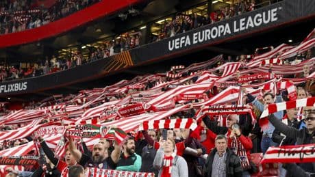 Los socios del Athletic que tienen que cambiar su localidad para la Champions