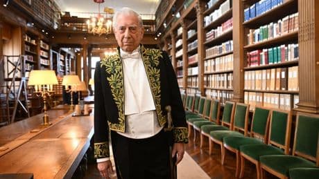 Mort de Mario Vargas Llosa: Macron salue un "génie des lettres" qui avait en France "une patrie"