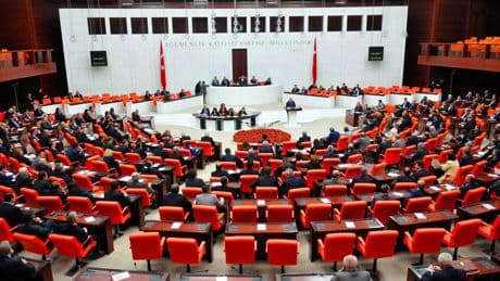 İnfaz paketi Meclis'te kabul edildi: Tekliften 8 madde çıkarıldı