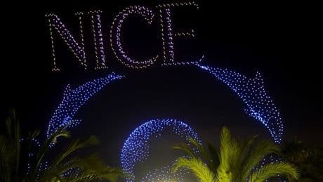 À Nice, un spectacle de 2025 drones célèbre l'océan avant le sommet de l'ONU
