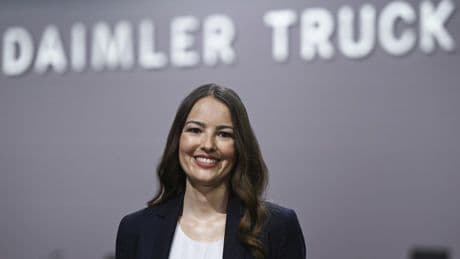 Daimler Truck in der Krise: Finanzchefin bringt Betriebsrat gegen sich auf