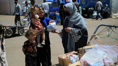 Afghans expulsés d’Iran : solidarité et défis humanitaires à la frontière
