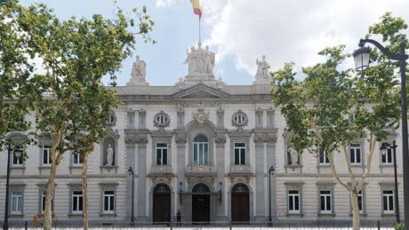 Una sentencia del Supremo permitirá a 20.000 médicos acceder a la especialidad de Urgencias