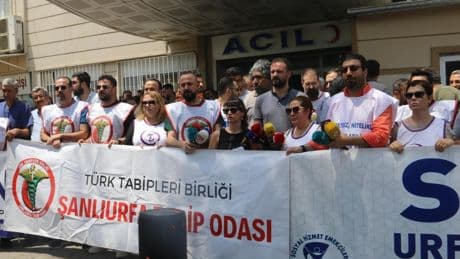 Urfa’da sağlıkta şiddete karşı iş bırakma eylemi: Sağlıkta şiddete cezasızlık son bulmalıdır