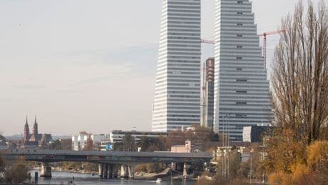 Roche valuta di introdurre la vendita diretta ai consumatori Usa