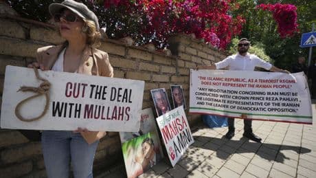 Iran says U.S. must leave Middle East if nuclear negotiations fail