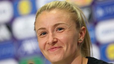 Leah Williamson makes 'no fear' pledge with England's Lionesses on verge of history