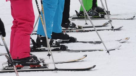 Krisen-Gipfel beim Ministerpräsidenten - Regierungsstreit um Ski-Kurse für Schüler