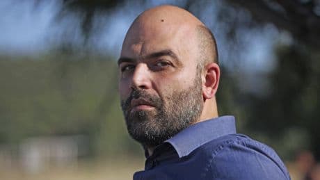 Roberto Saviano logra la condena de los dos mafiosos que lo amenazaron de muerte cuando comenzó a escribir