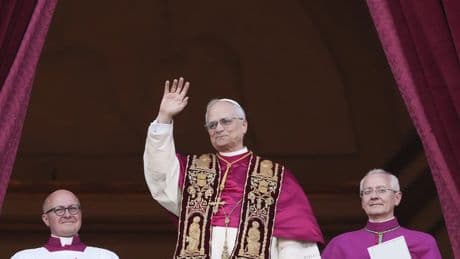 &quot;No tendrá miedo de tiranos&quot;: uno de los cardenales del cónclave vaticina cómo será el papado de León XIV