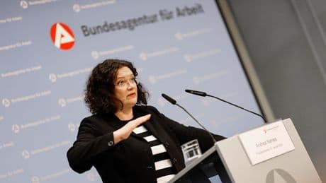 „Extrem großzügige Personalausstattung“ - Was machen die 101.000 Mitarbeiter der Arbeitsagentur?