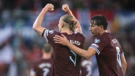 Haaland attı, Norveç 4'te 4 yaptı!