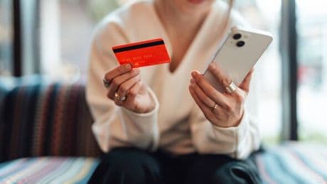 Government confirms date when workers and retirees will face bank account 'monitoring'