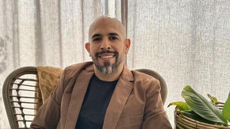 Carlos Romero, experto en Feng Shui: “Dejar las toallas húmedas dentro del baño hace que perdamos dinero”