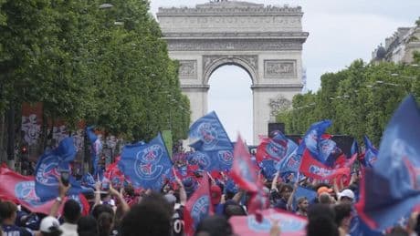 Ligue des champions: le PSG célèbre son sacre européen à Paris