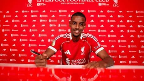 Los protagonistas del último día del mercado de fichajes: Isak, Antony, Alexis, Lukébakio, Laporte, Donnarumma...