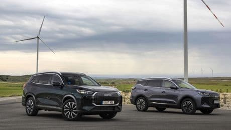 Ebro s700 y s800, dos chinos 'españolizados' que se vuelven híbridos enchufables
