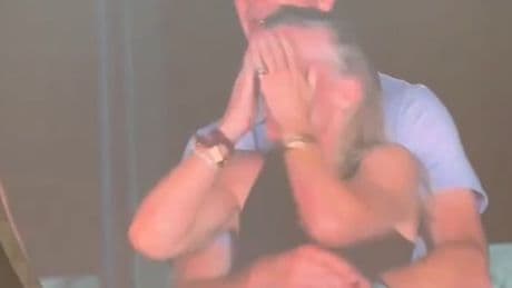 „Ein Teil von mir fühlt sich schlecht“ – Coldplay-Fan äußert sich nach Upload des Kiss-Cam-Videos