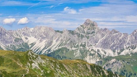 EIn Stolperer beim Abstieg vom Zimbajoch - Deutscher stürzt bei Bergtour 100 Meter in den Tod