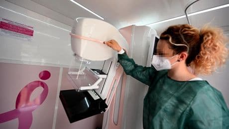 Tumori, in aumento diagnosi di mieloma multiplo negli under 50. Sinomi, cure e cause