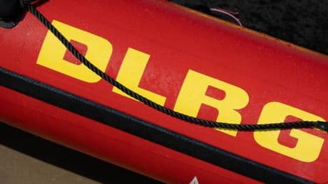 Notfälle: Große Suchaktion nach Schwimmern in Steinbruchsee