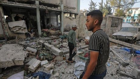 Ennesima strage di civili a Gaza mentre Israele lancia operazione «senza precedenti»
