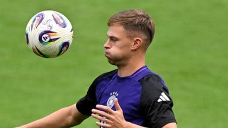 In der Krise der Talentförderung startet Kimmich eine eigene Fußball-Akademie