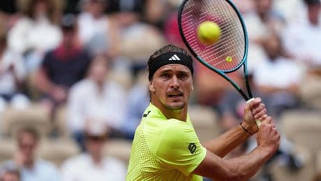 French Open: Gegner gibt auf: Zverev in Paris im Viertelfinale
