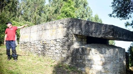 Así se excava en un punto clave del Cinturón de Hierro que defendía Bilbao en la Guerra Civil