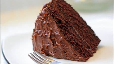Woman has five-ingredient recipe for 'most delicious fudgy chocolate cake'