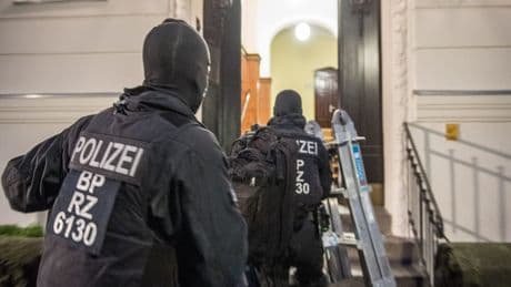 Berlin: Polizei muss Razzien verschieben – Asservatenkammer überfüllt