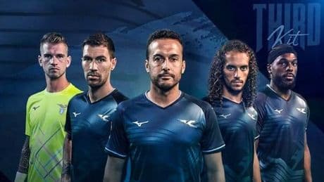 Lazio, ufficializzata la terza maglia: colore blu navy. Debutterà sabato a Rieti
