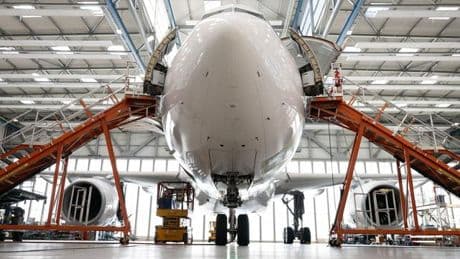 Luftfahrzeuge: EFW müssen mangels Auftragslage 300 Beschäftigte verleihen