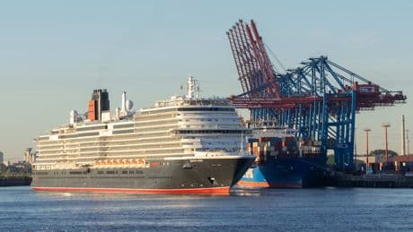 Mega-Volksfest an der Elbe - Hamburg feiert seinen Hafen und den HSV