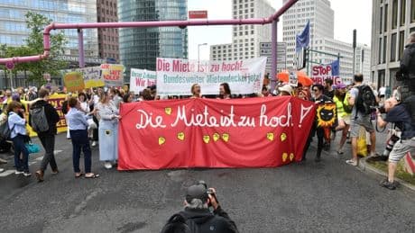 Umkämpftes Gut: Wie kann eine Kritik des Eigentums aussehen?