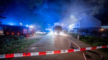 Grote brand in huizenblok Didam, 24 bewoners geëvacueerd