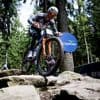 Van der Poel geeft na twee valpartijen op bij rentree op mountainbike