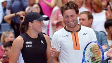 Swiatek nog geen dag na toernooizege Cincinnati door op gemengd dubbelspel US Open