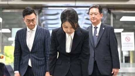 Detienen a la exprimera dama surcoreana, acusada de corrupción