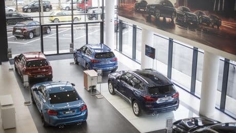 Más allá de la inflación y las innovaciones tecnológicas: un estudio revela qué hay también detrás de la subida récord en los precios de los coches