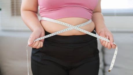'I'm a personal trainer and there's 3 signs your body is storing fat'
